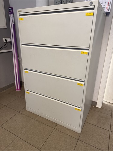 Aktenschrank